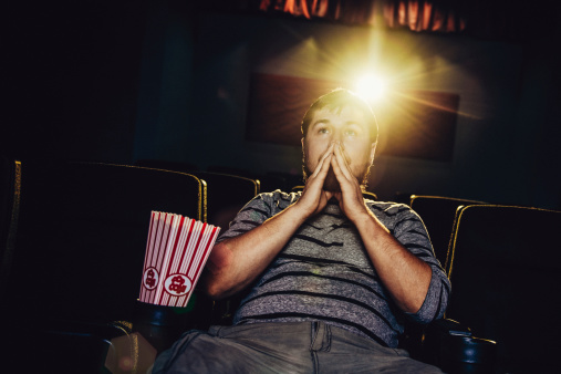 What are the PROs of having a movie blog?